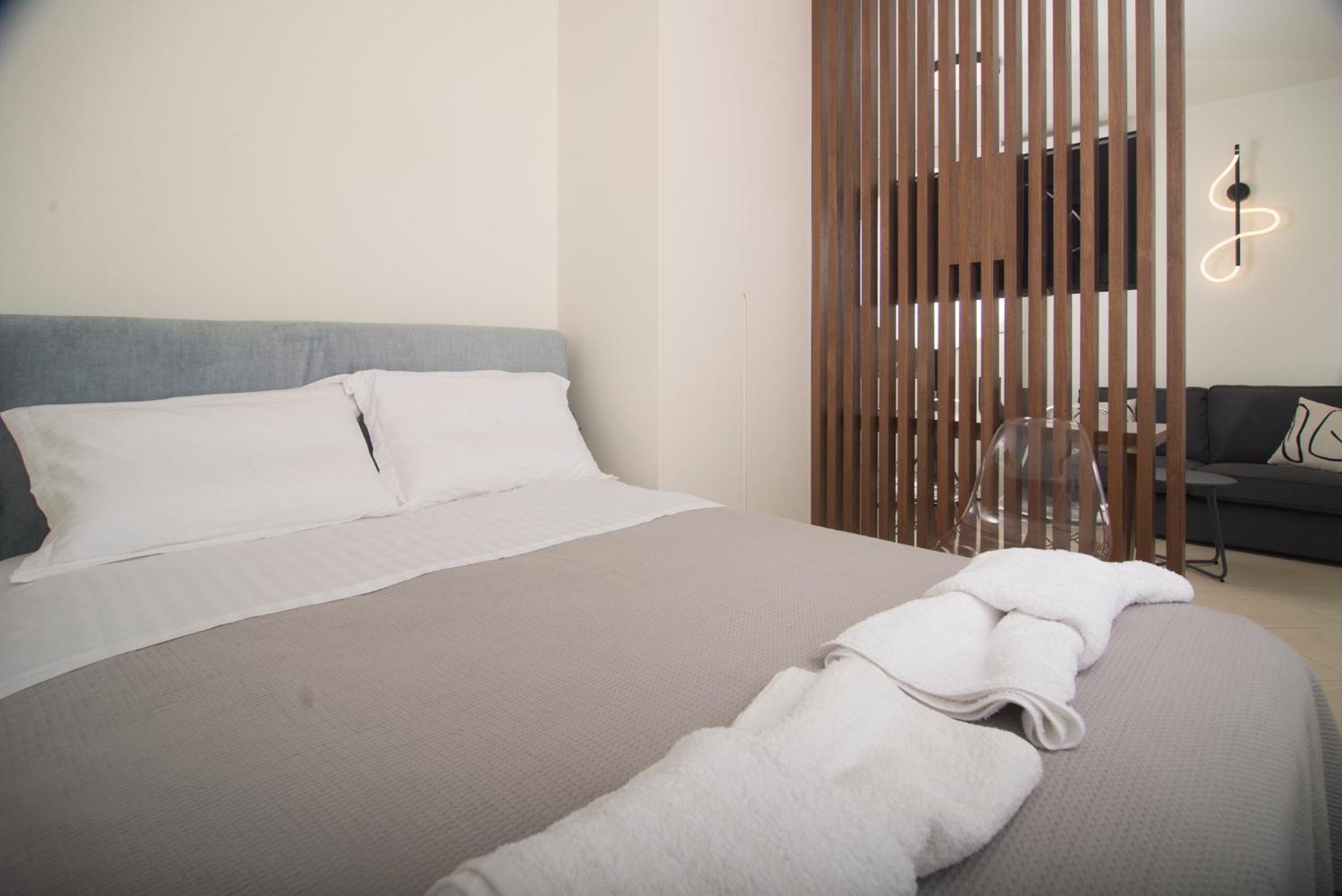 Spectacular Apartment Near Dance Hall/Center Kalamata Exterior photo
